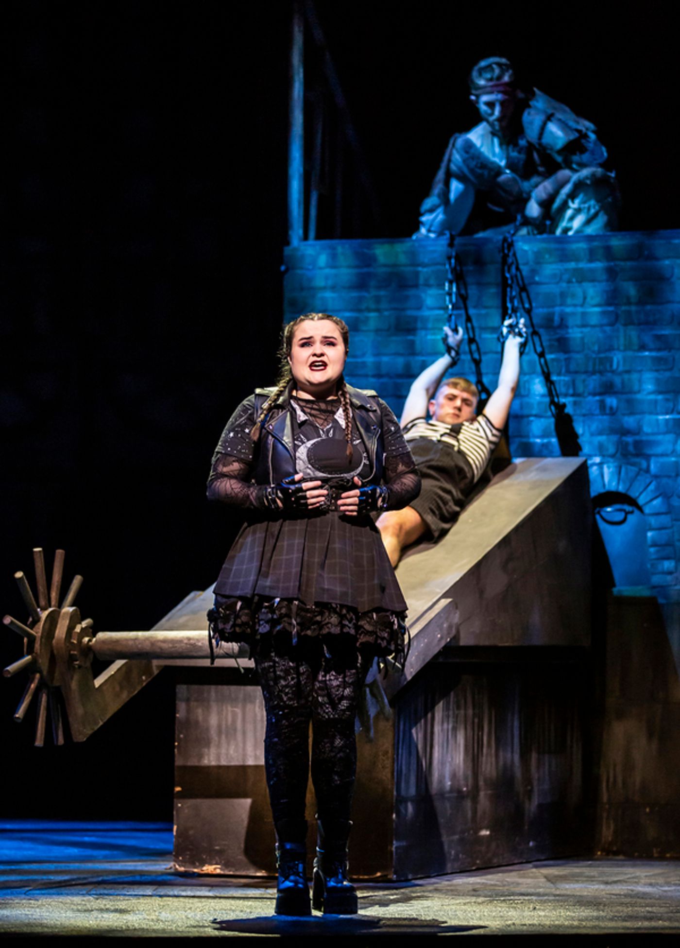 Photos: First Look at the UK and Ireland Tour of THE ADDAMS FAMILY  Image