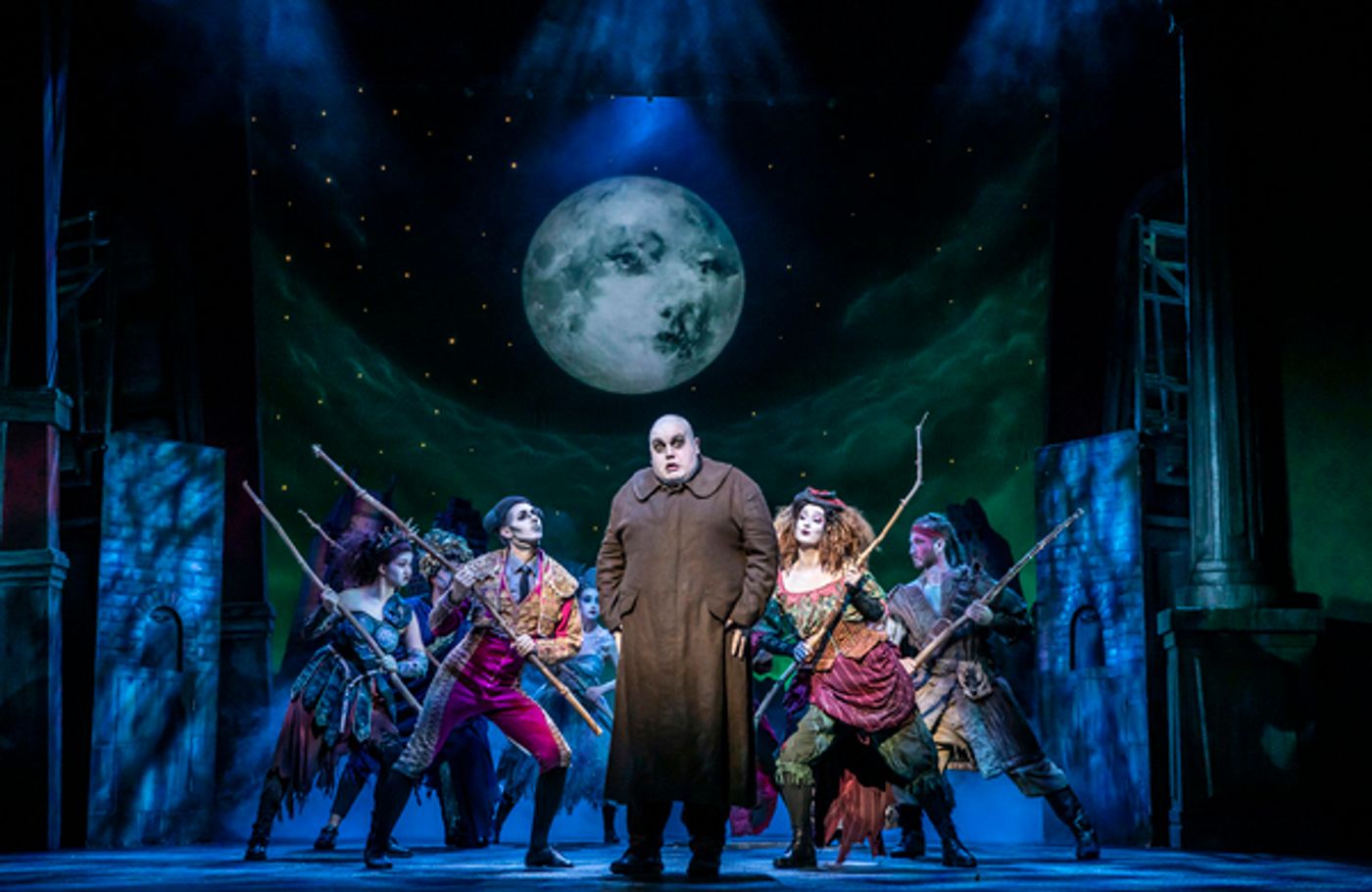 Photos: First Look at the UK and Ireland Tour of THE ADDAMS FAMILY  Image
