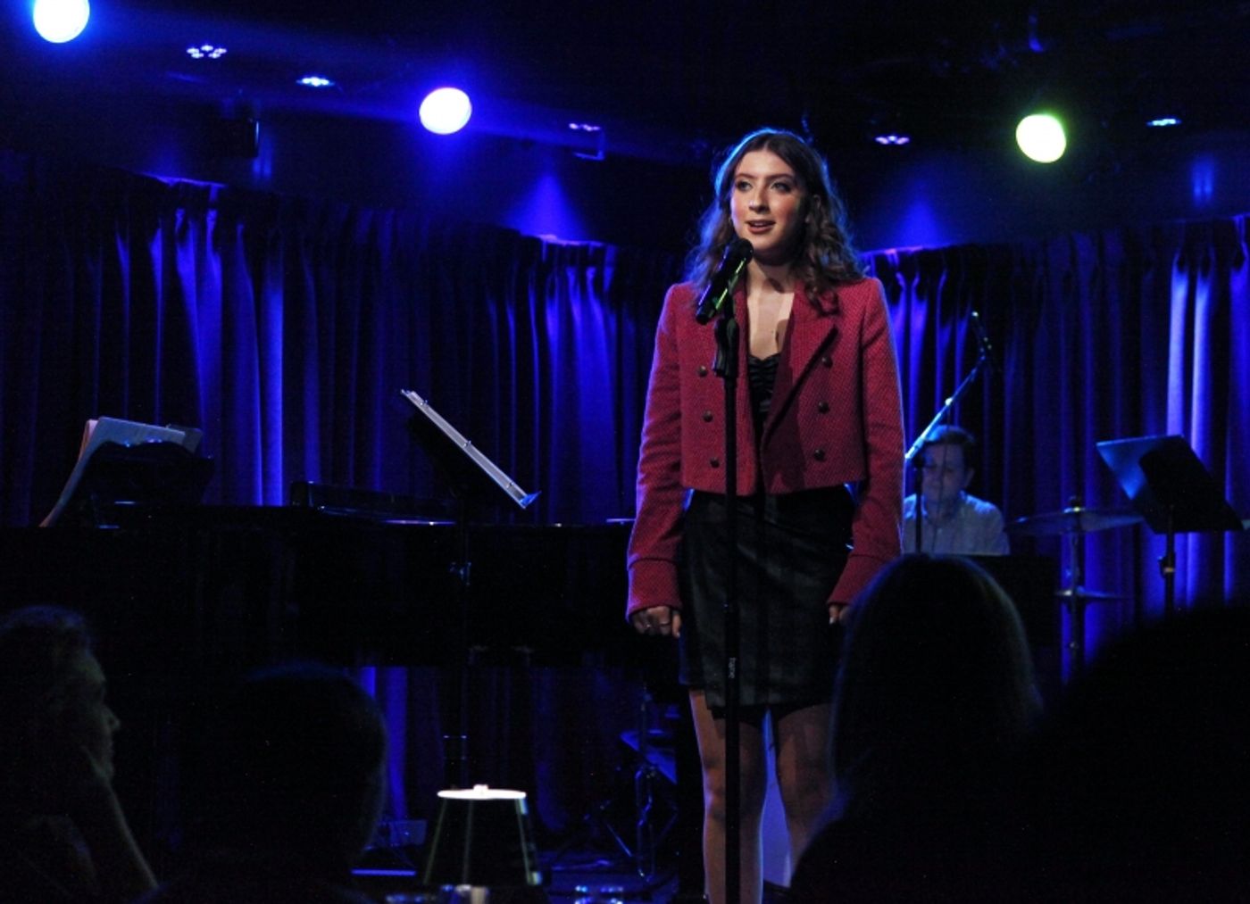 Review: Ayla Schwartz Learns Her Lesson in EVERYTHING I LEARNED I LEARNED BY GROWING TWO INCHES At The Green Room 42 Review: Ayla Schwartz Learns Her Lesson in EVERYTHING I LEARNED I LEARNED BY GROWING TWO INCHES At The Green Room 42 Image