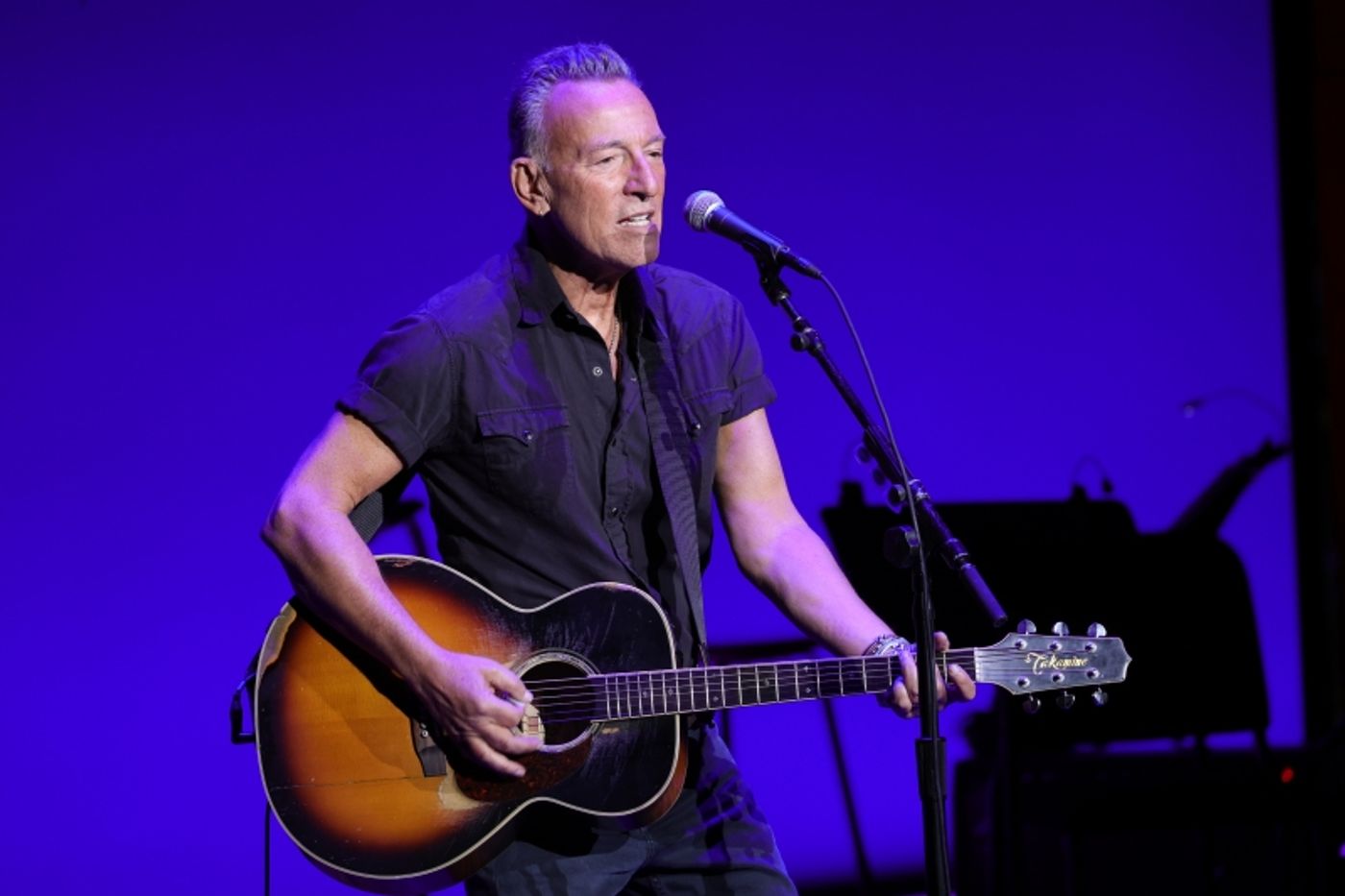 Photos: Bruce Springsteen & More Perform at the 15th Annual Stand Up For Heroes in NYC Photos: Bruce Springsteen & More Perform at the 15th Annual Stand Up For Heroes in NYC Image