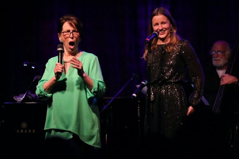 Photo Flash: Stewart Green's Look At The October 26th Edition of THE LINEUP WITH SUSIE MOSHER at Birdland Theater  Image