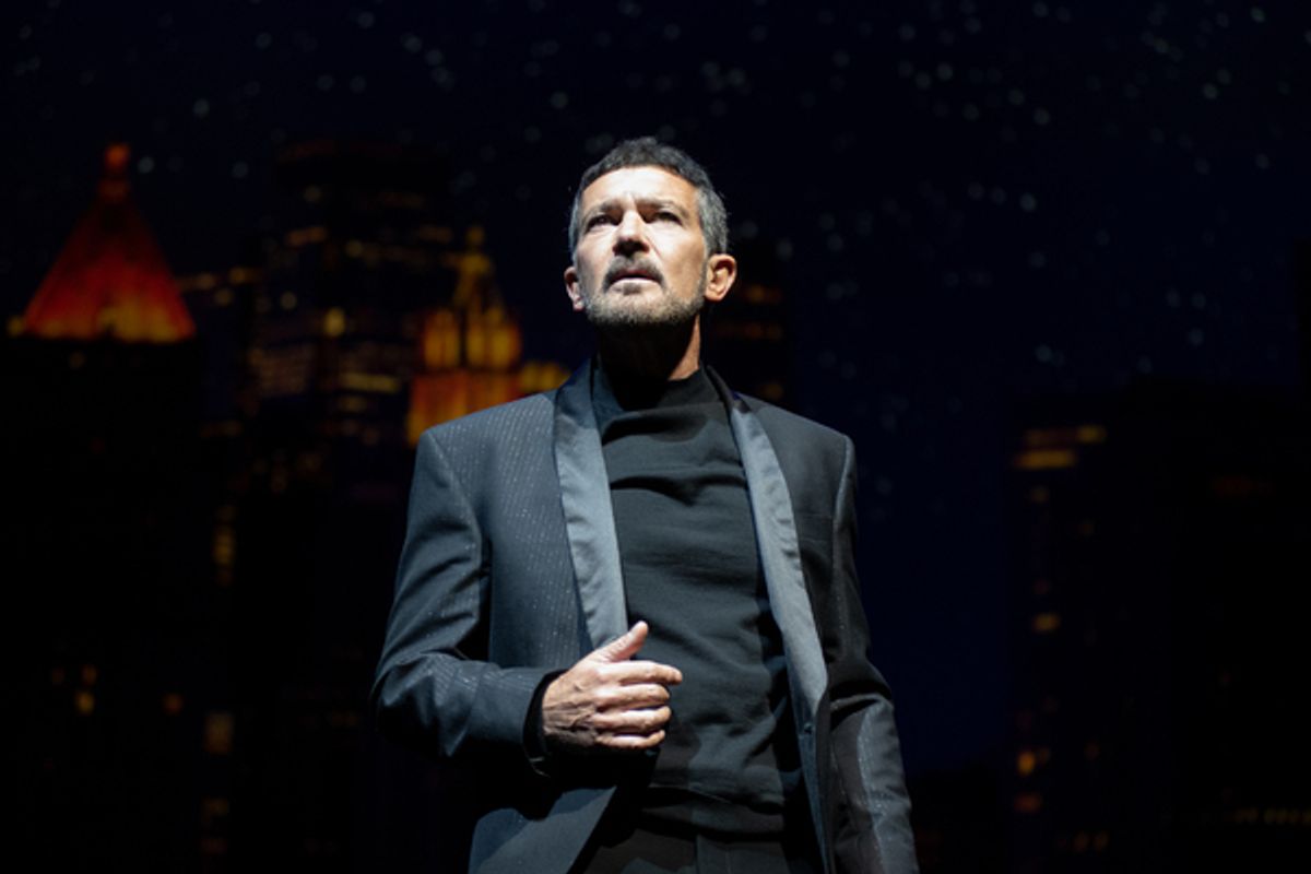 Antonio Banderas y el reparto de COMPANY at 