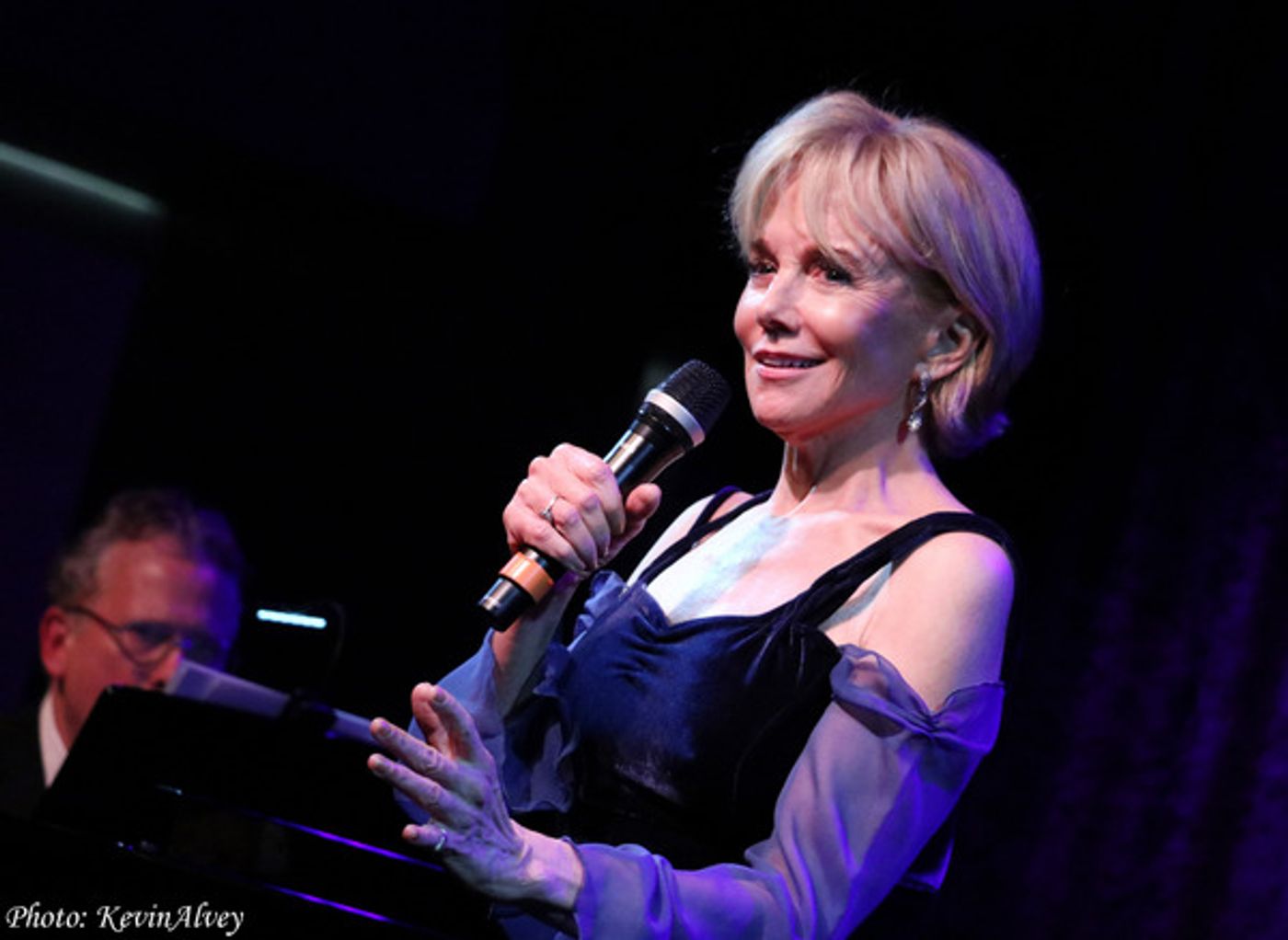 Photos: Linda Purl's latest concert at the Birdland Theater  Image