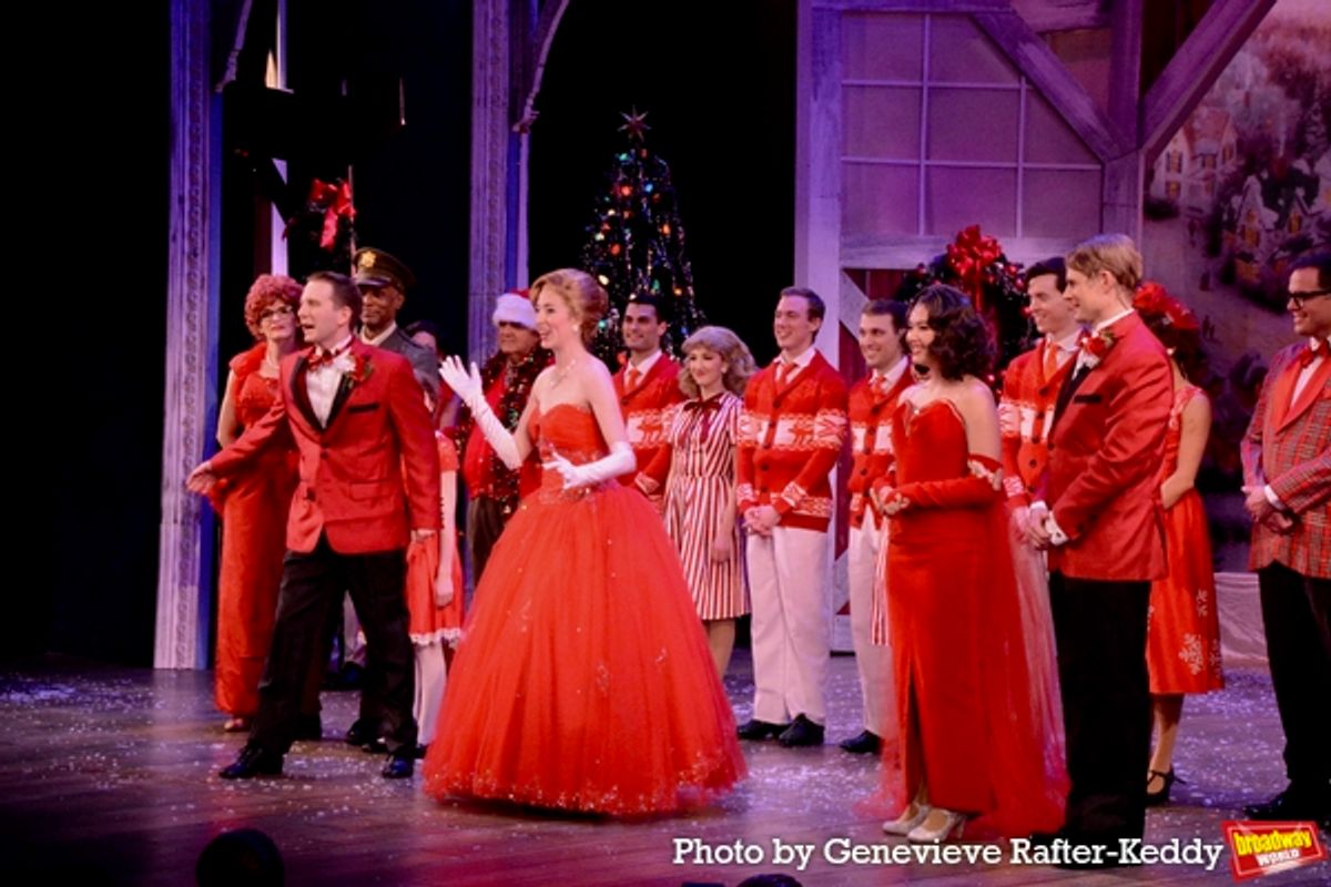 Daniel Plimpton, Darien Cargo, Meadow Nguy and Aaron Young with the cast of White Christmas at 