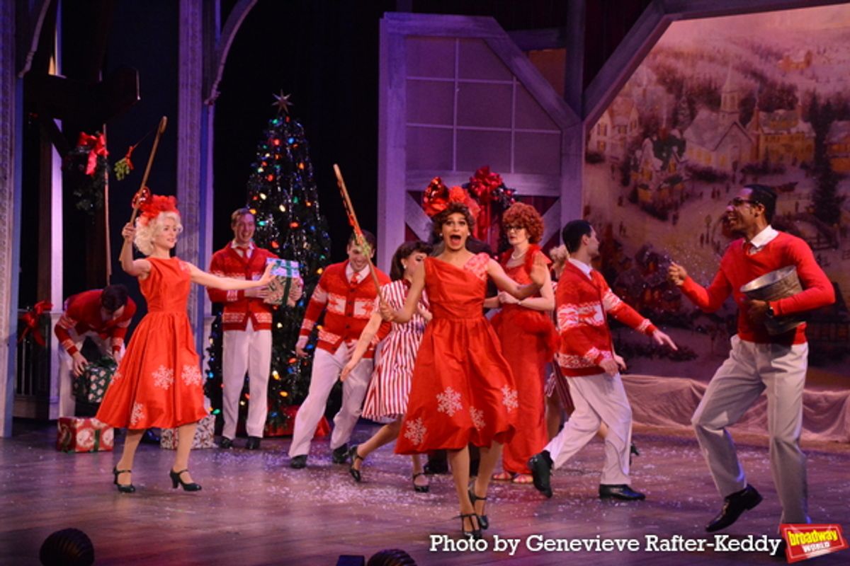 Elizabeth McGuire and Julia Springer and the Cast of White Christmas at 
