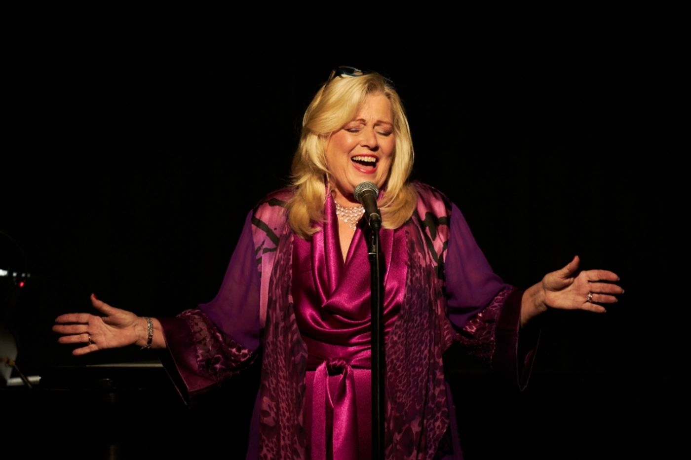 Photo Flash: Helane Blumfield Captures on Camera the Cabaret Debut of LINDA KAHN in SAY YES! at The Triad Photo Flash: Helane Blumfield Captures on Camera the Cabaret Debut of LINDA KAHN in SAY YES! at The Triad Image