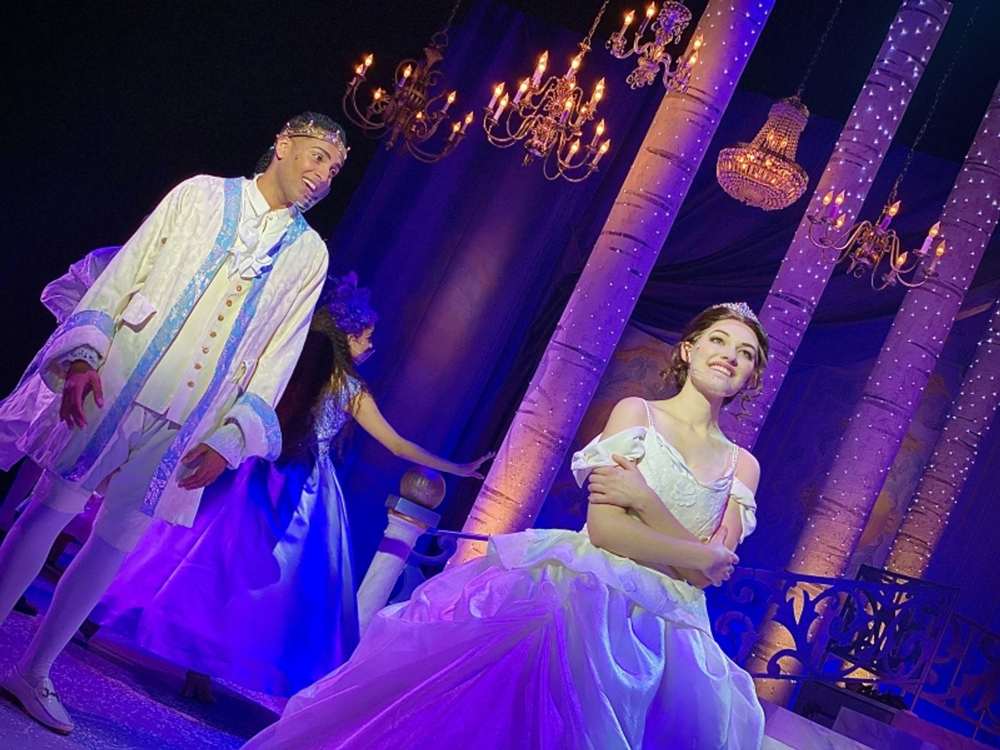 Review: CINDERELLA at Orlando Repertory Theatre  Image