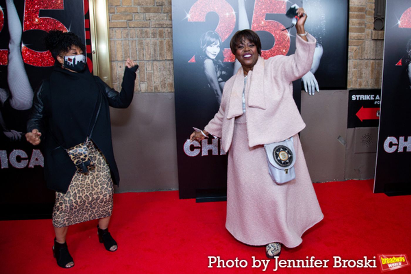 Photos: On the Red Carpet at CHICAGO's 25th Anniversary Performance  Image