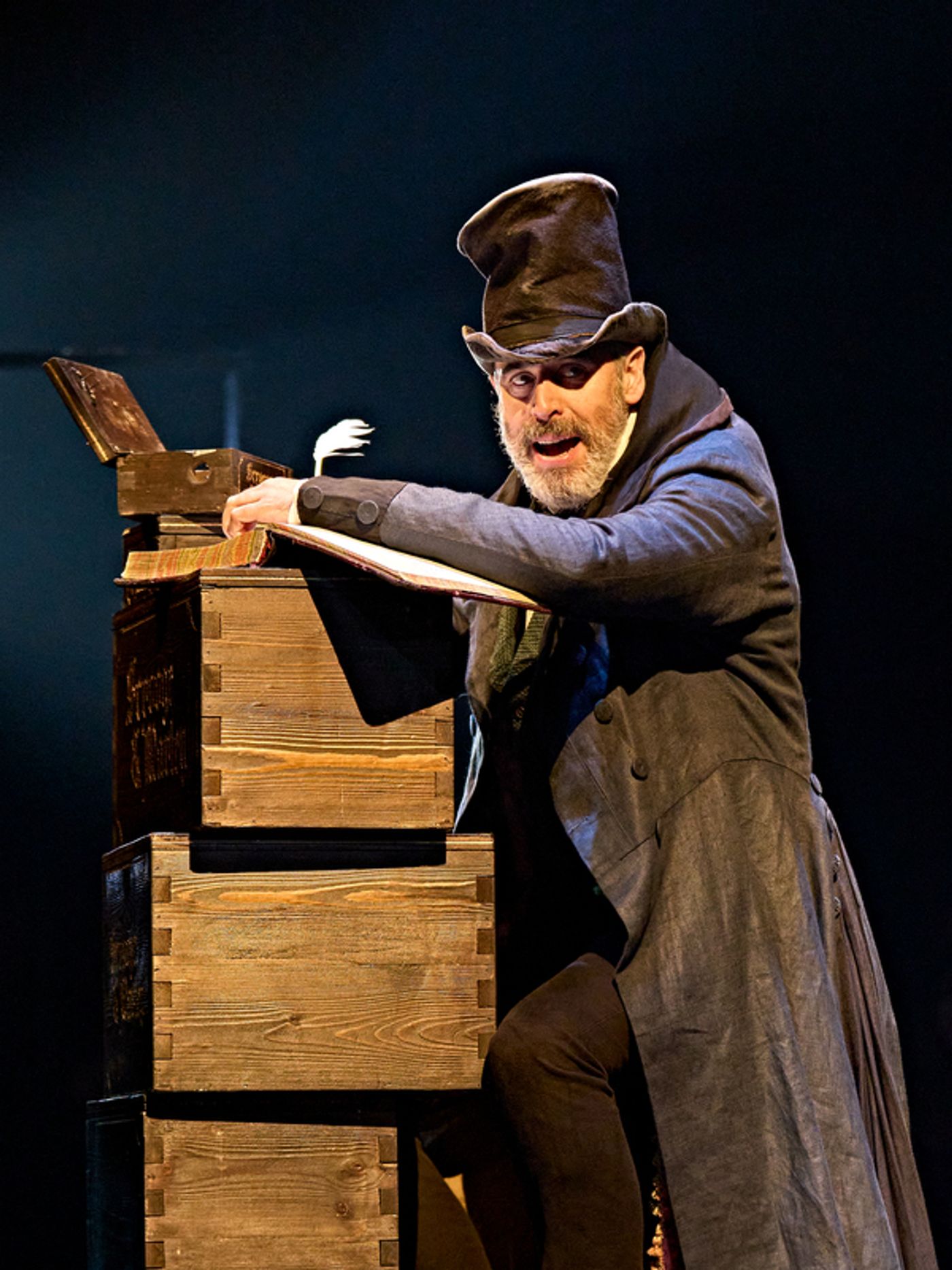 Photos: First Look at Stephen Mangan & More in A CHRISTMAS CAROL at The Old Vic  Image