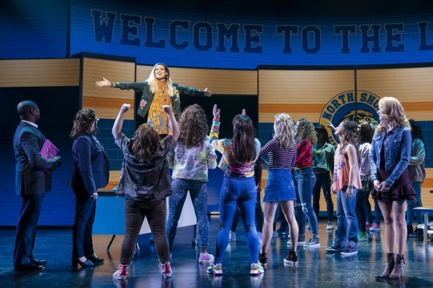 Review: MEAN GIRLS at The Paramount Theatre  Image