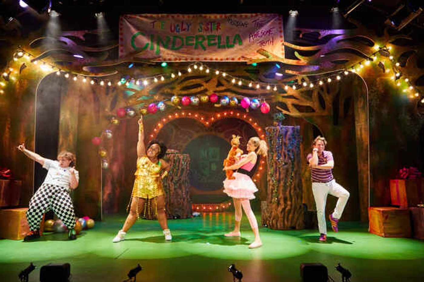 Photos: First Look at CINDERELLA: THE AWESOME TRUTH at Polka Theatre  Image