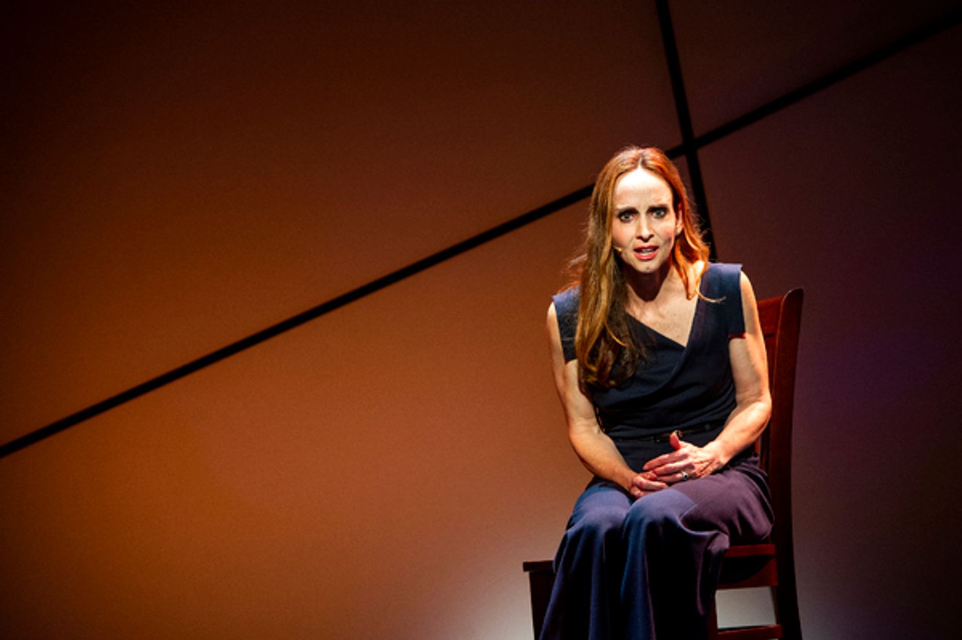 Photos: First Look at Faith Salie in APPROVAL JUNKIE at Audible's Minetta Lane Theatre  Image