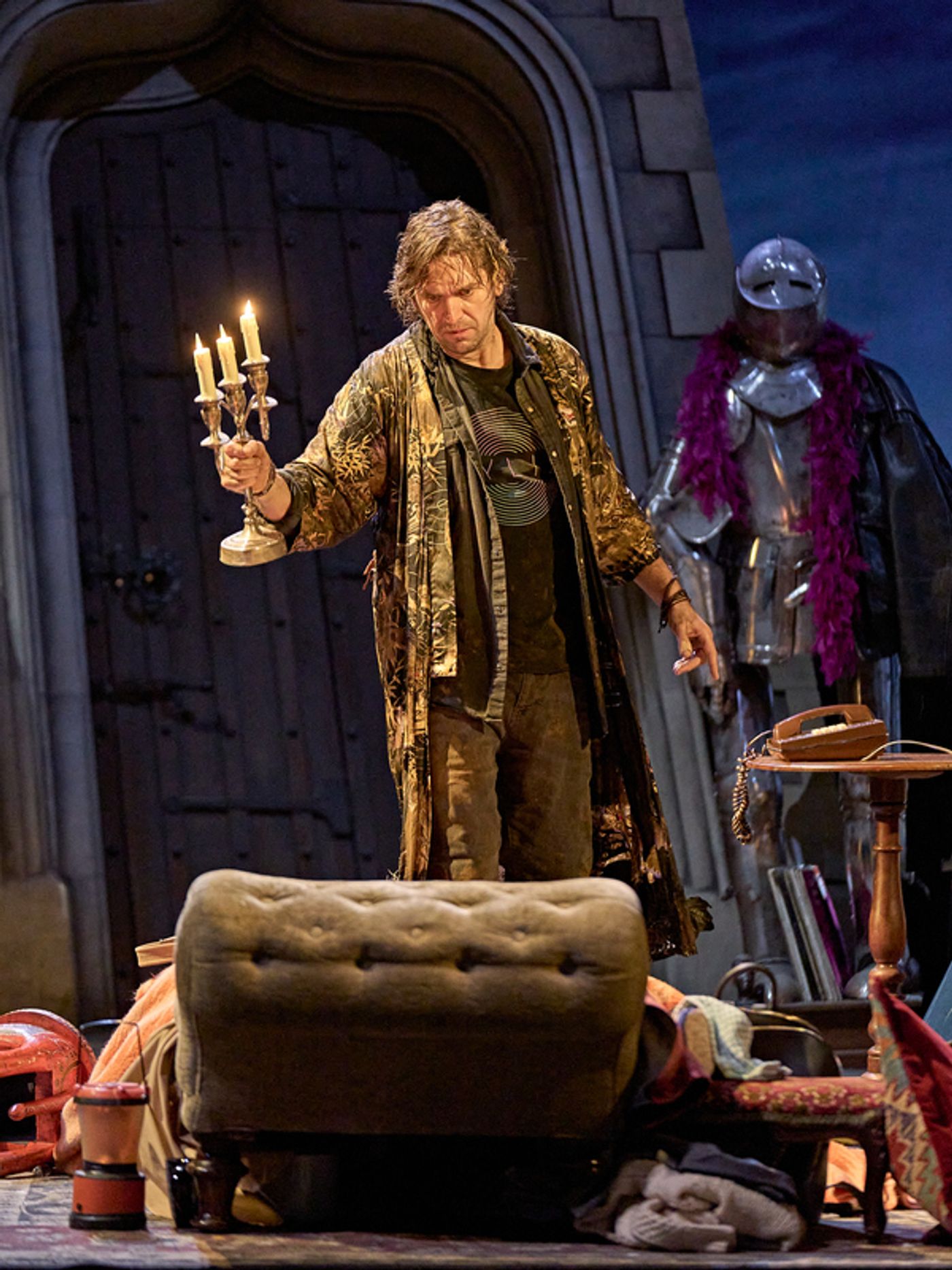 Photos: See Shaun Evans, Nancy Carroll & More in MANOR at the National Theatre  Image