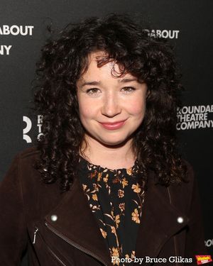 Sarah Steele Photo
