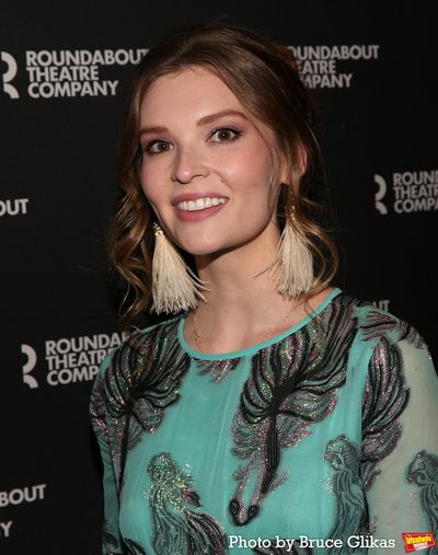 Victoria Oliver Photo