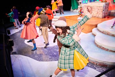 Taylor Arnstein and the Cast of A CHARLIE BROWN CHRISTMAS Photo