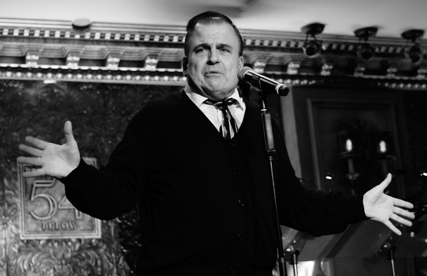 Photo Flash: Helane Blumfield Documents DAVID SABELLA SINGS KANDER & EBB: 25CHICAGO25 at Feinstein's/54 Below Photo Flash: Helane Blumfield Documents DAVID SABELLA SINGS KANDER & EBB: 25CHICAGO25 at Feinstein's/54 Below Image