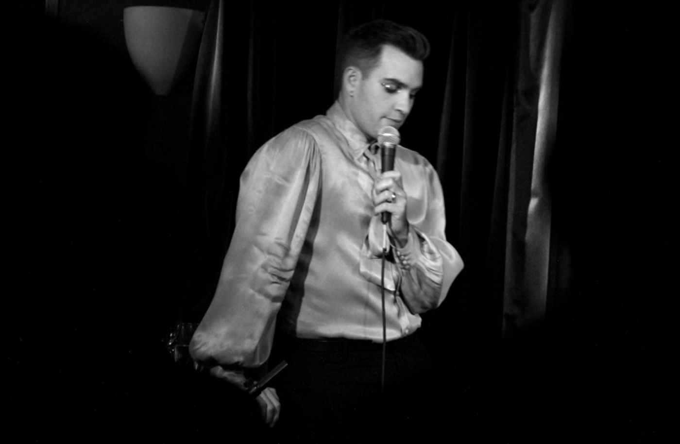 Review: Jack Bartholet Woos & Wows To Ooos & Ahhs With His UNUSUALLY GRAND IDEAS At Pangea  Image