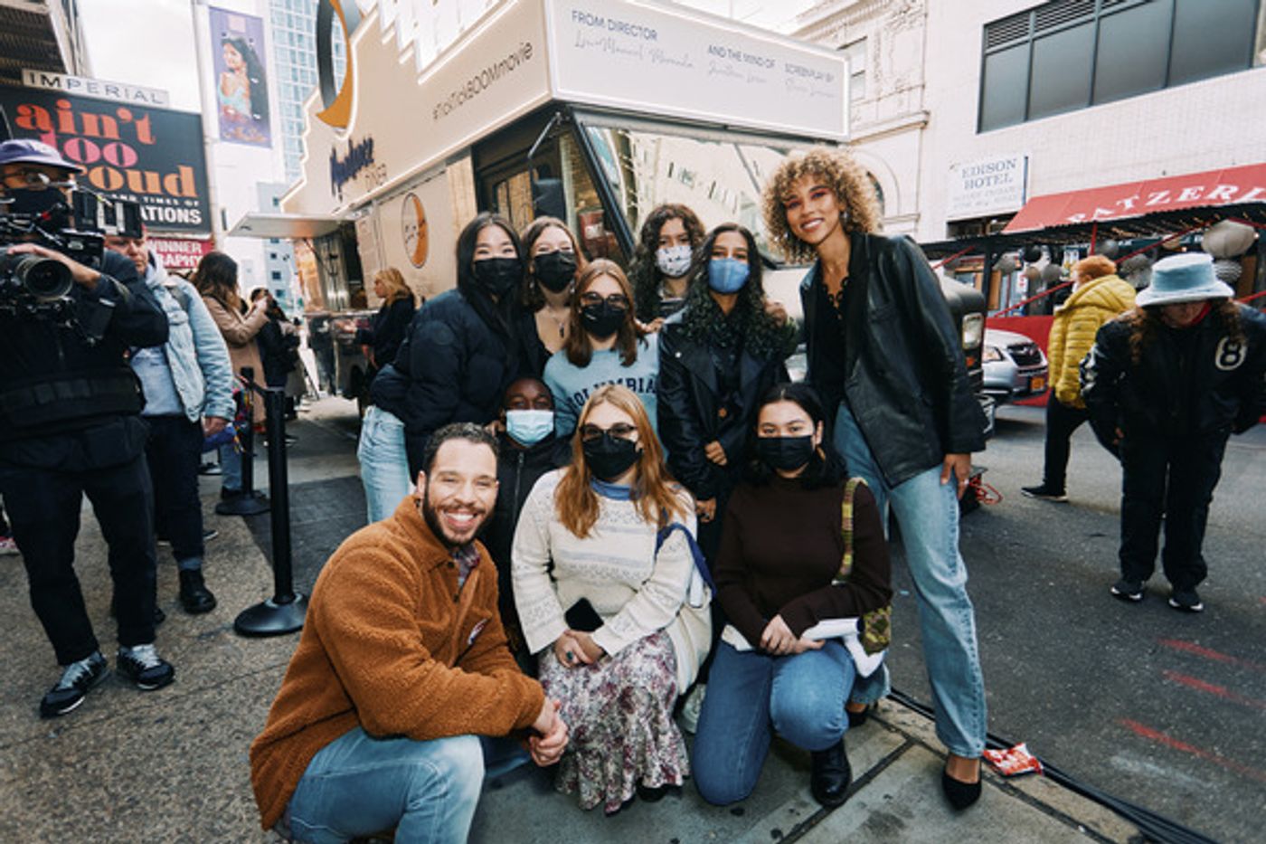 Photos: See Shipp, de Jesús & More at Pop-Up Moondance Diner Food Truck! Photos: See Shipp, de Jesús & More at Pop-Up Moondance Diner Food Truck! Image