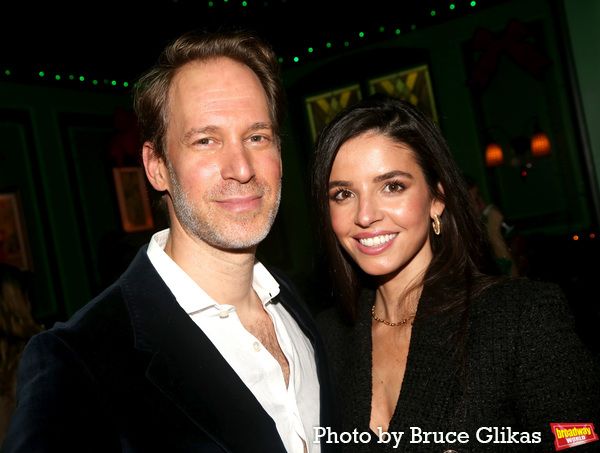 Photos: Go Inside Reopening Night of IMMERSIVE VAN GOGH at Pier 36 — photo 13 of 41