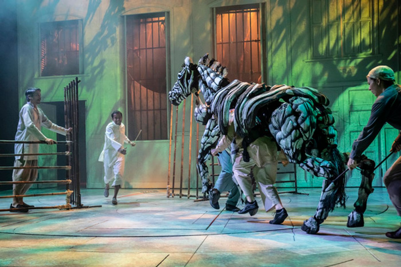 Photos: First Look at LIFE OF PI in the West End  Image