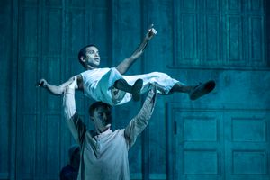 Hiran Abeysekera, Tom Larkin Photo