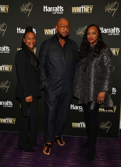 LAS VEGAS, NEVADA - NOVEMBER 14: Donna Houston, celebrity stylist Timothy Snell and P Photo