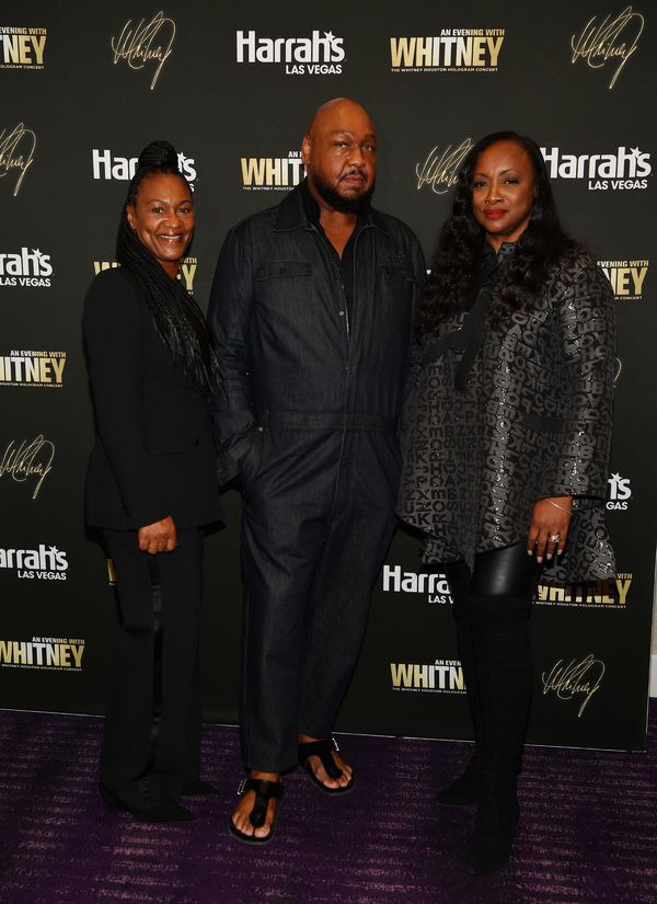 LAS VEGAS, NEVADA - NOVEMBER 14: Donna Houston, celebrity stylist Timothy Snell and P Photo