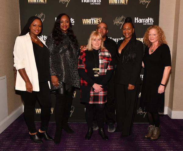 LAS VEGAS, NEVADA - NOVEMBER 14: Sony publicist Gabby Gibb, Pat Houston, Lynne Volkma Photo