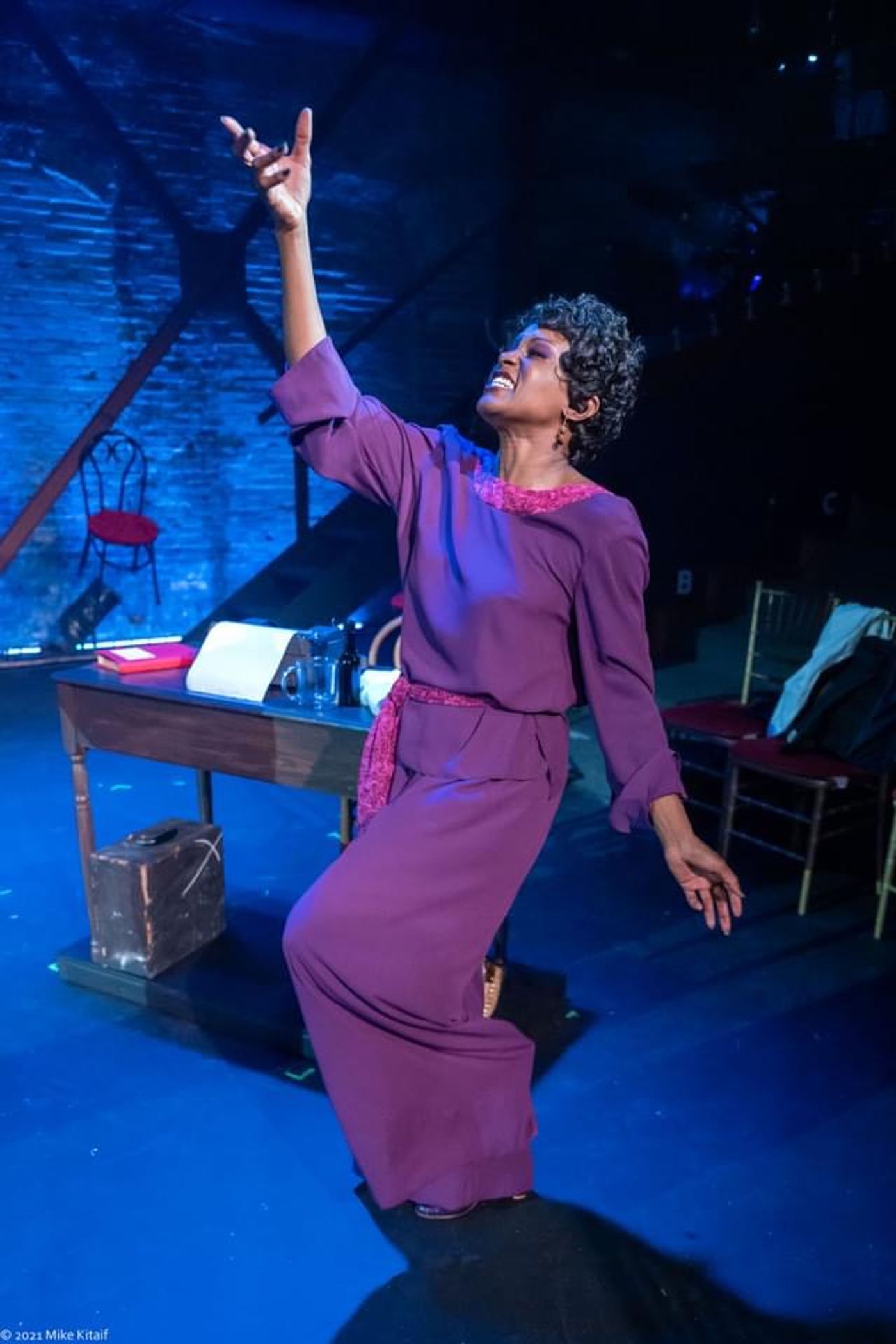 Review: CABARET Fits Theater West End's Vintage Vibe Like a Fishnet Stocking  Image