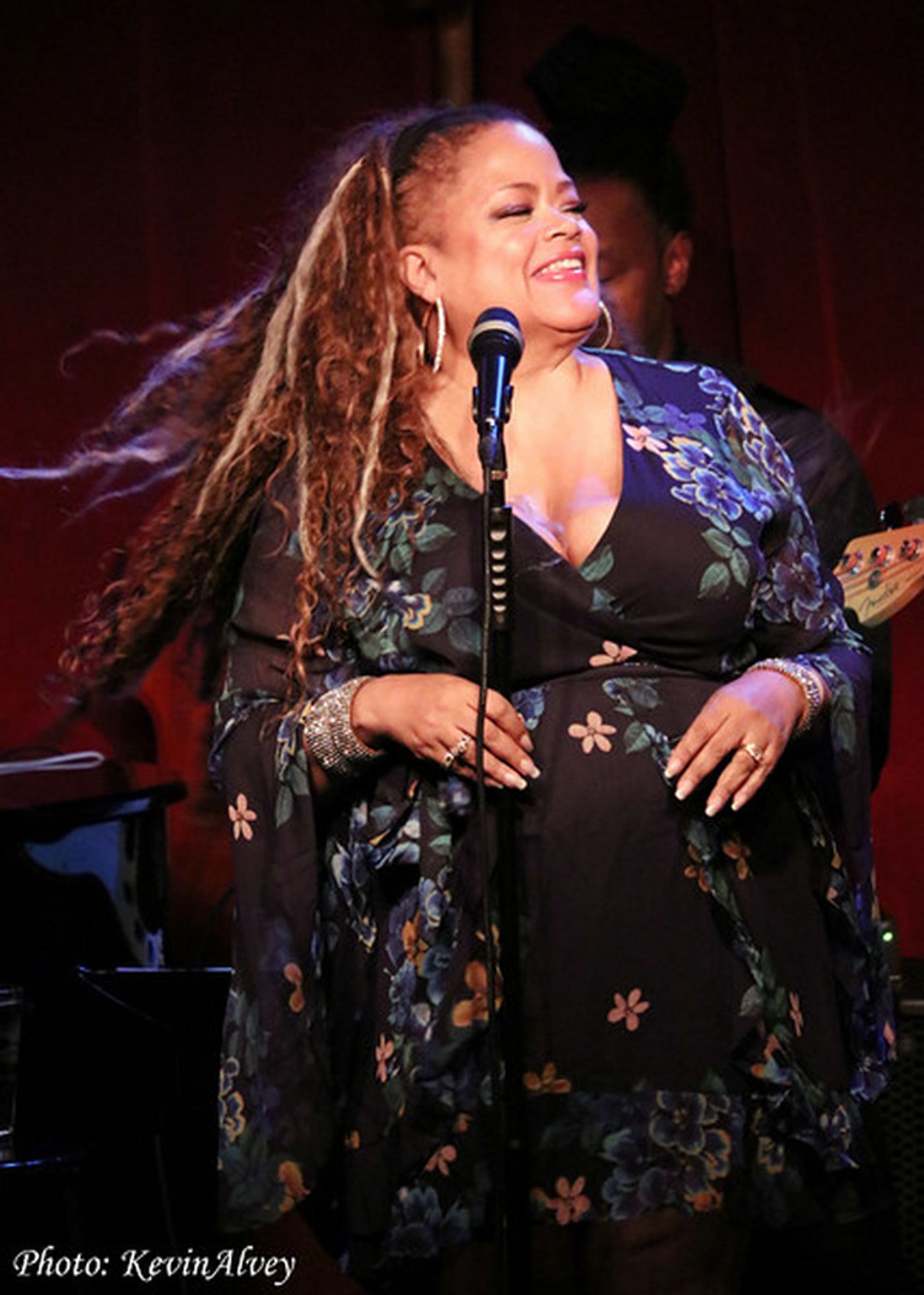 Photos: Natalie Douglas Resumes TRIBUTES At Birdland With Celebration Of James Taylor  Image