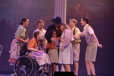 The cast Photo