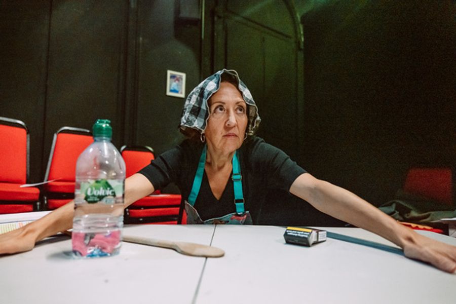 Photos: Inside Rehearsal For 12 ROUND FOR CHRISTMAS at the Hope Theatre Image