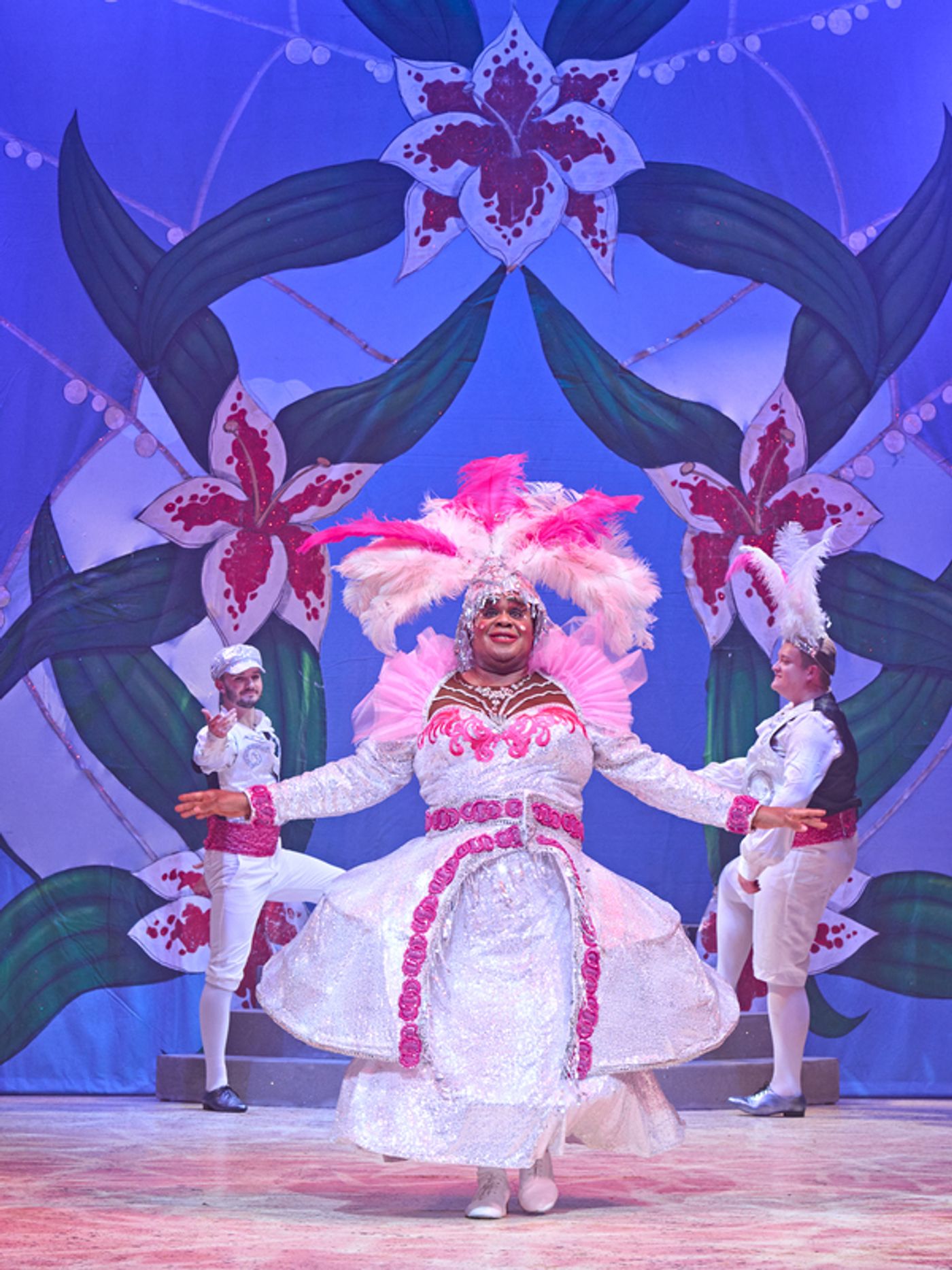 Photos: See Clive Rowe & More in JACK AND THE BEANSTALK at Hackney Empire  Image