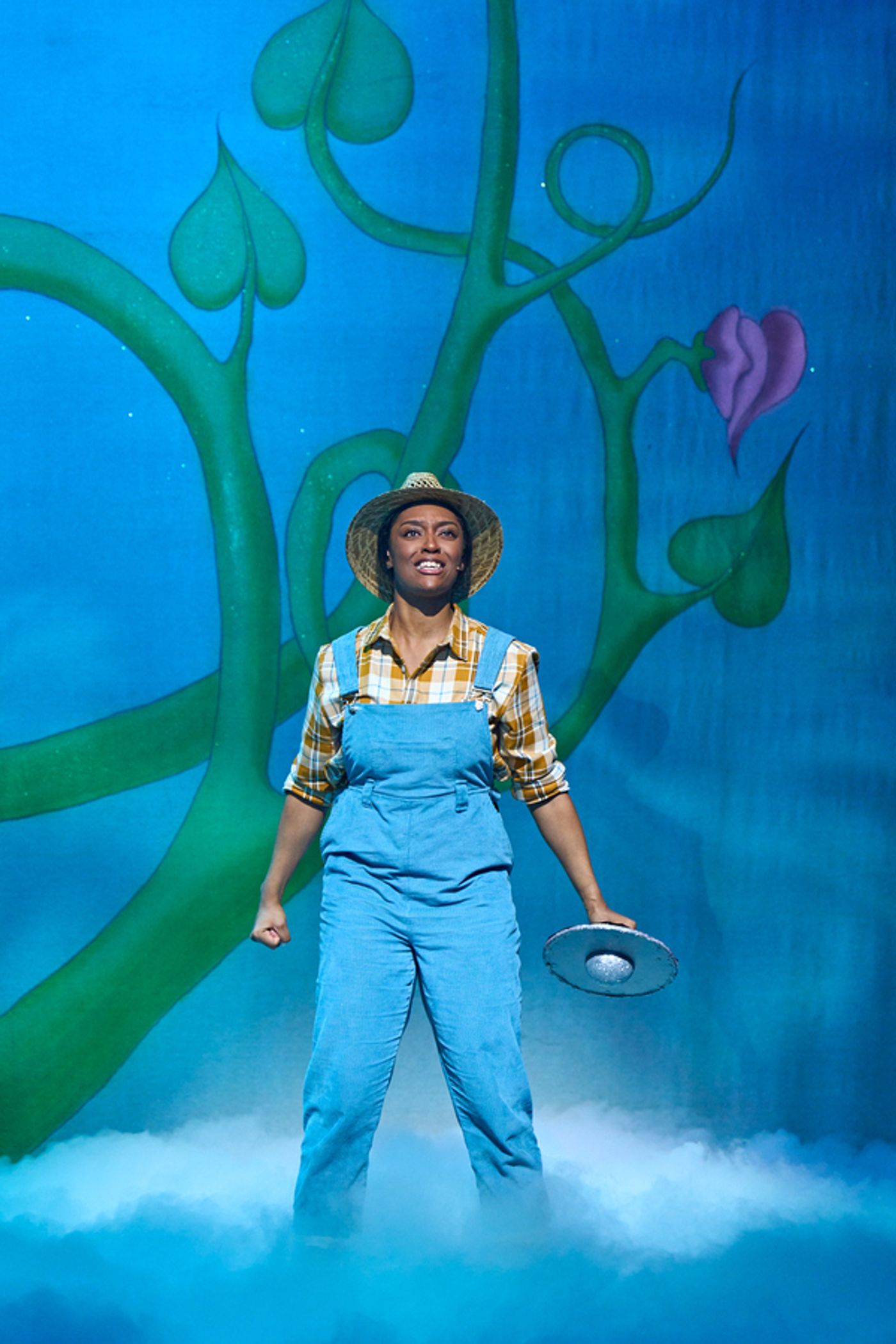 Photos: See Clive Rowe & More in JACK AND THE BEANSTALK at Hackney Empire  Image