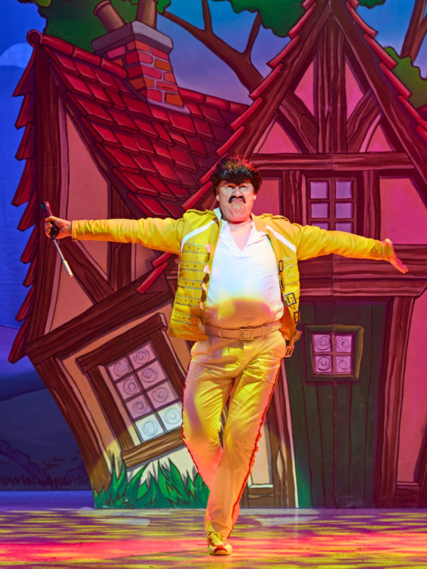 Photos: See Clive Rowe & More in JACK AND THE BEANSTALK at Hackney Empire  Image