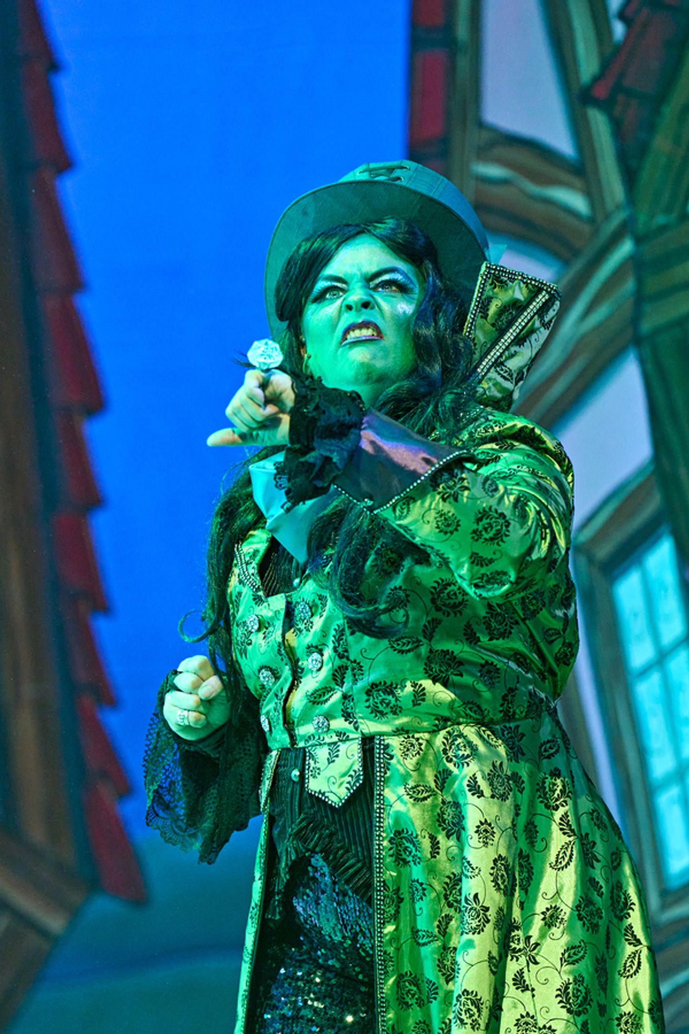 Photos: See Clive Rowe & More in JACK AND THE BEANSTALK at Hackney Empire  Image