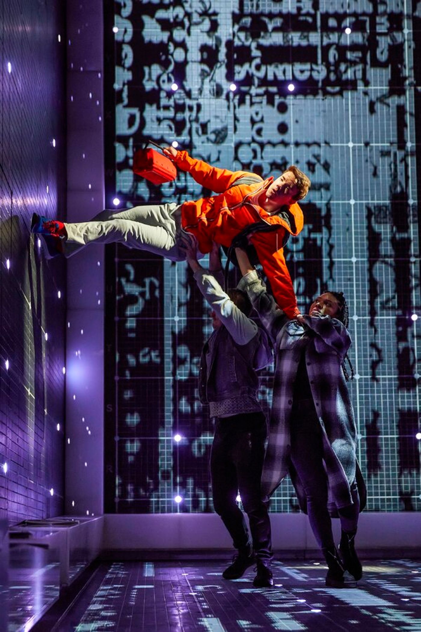 Photos: First Look at THE CURIOUS INCIDENT OF THE DOG IN THE NIGHT-TIME  Image