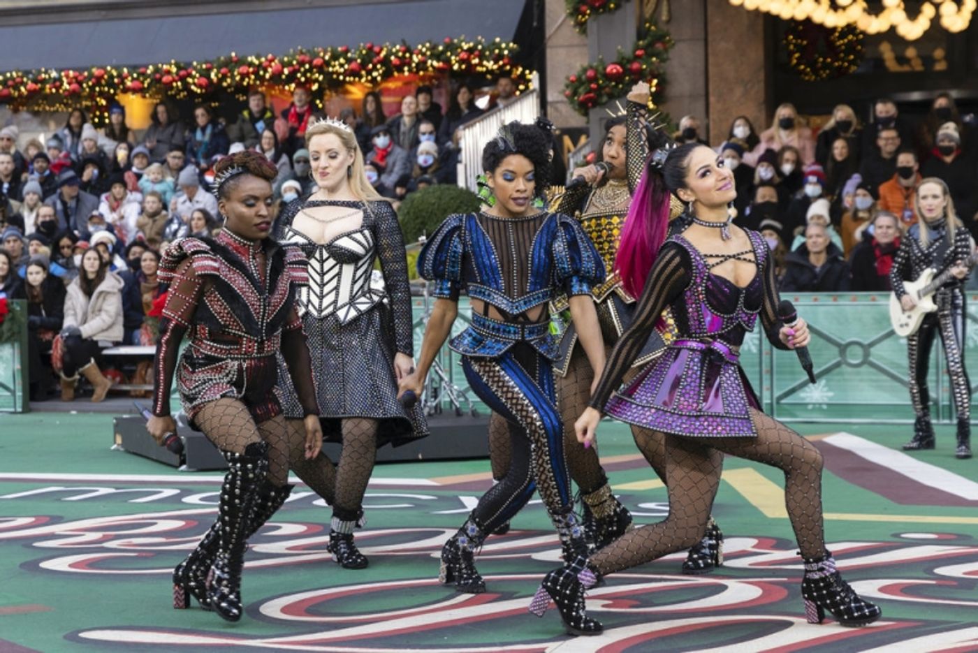 Photos: SIX, WICKED & More Perform at the MACY'S THANKSGIVING DAY PARADE  Image