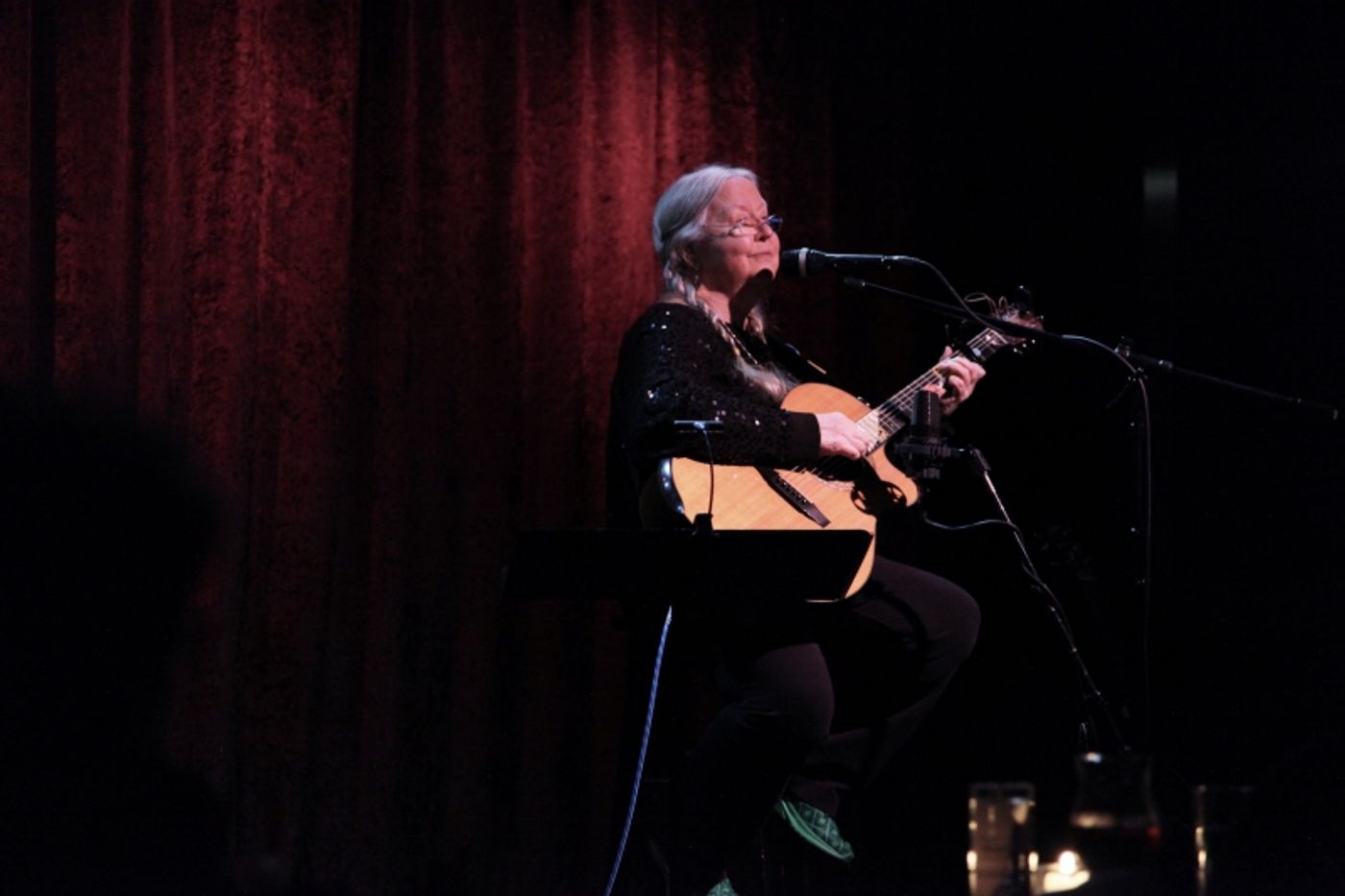 Review: CHRISTINE LAVIN Defines Storytelling at Birdland Theater Review: CHRISTINE LAVIN Defines Storytelling at Birdland Theater Image