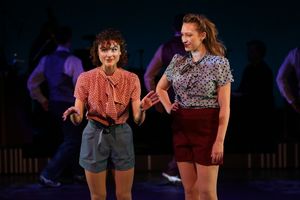 Melanie Moore, Kaitlyn Davidson @ BroadwayWorld Melanie Moore, Kaitlyn Davidson Photo