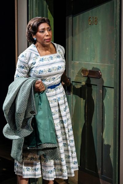 Dawnn Lewis Photo