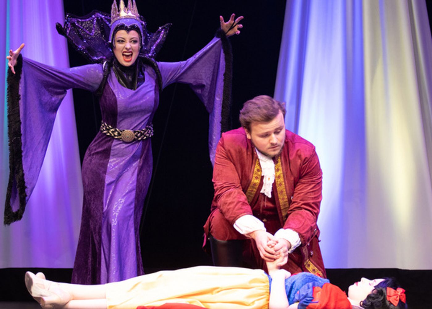 Photos: SNOW WHITE To Bring Festive Family Magic To Parr Hall This Panto Season Photos: SNOW WHITE To Bring Festive Family Magic To Parr Hall This Panto Season Image