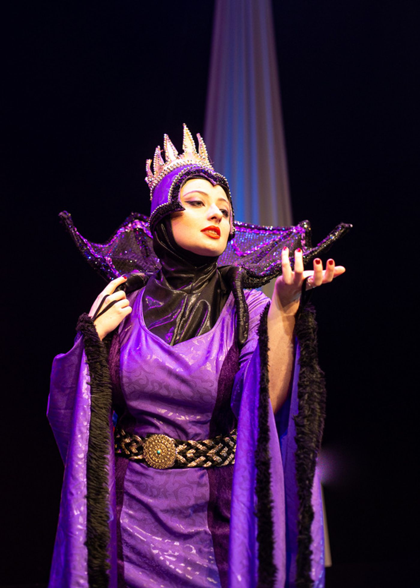 Photos: SNOW WHITE To Bring Festive Family Magic To Parr Hall This Panto Season Photos: SNOW WHITE To Bring Festive Family Magic To Parr Hall This Panto Season Image