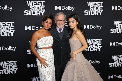 NEW YORK, NEW YORK - NOVEMBER 29: (L-R) Ariana DeBose, Steven Spielberg, and Rachel Z Photo