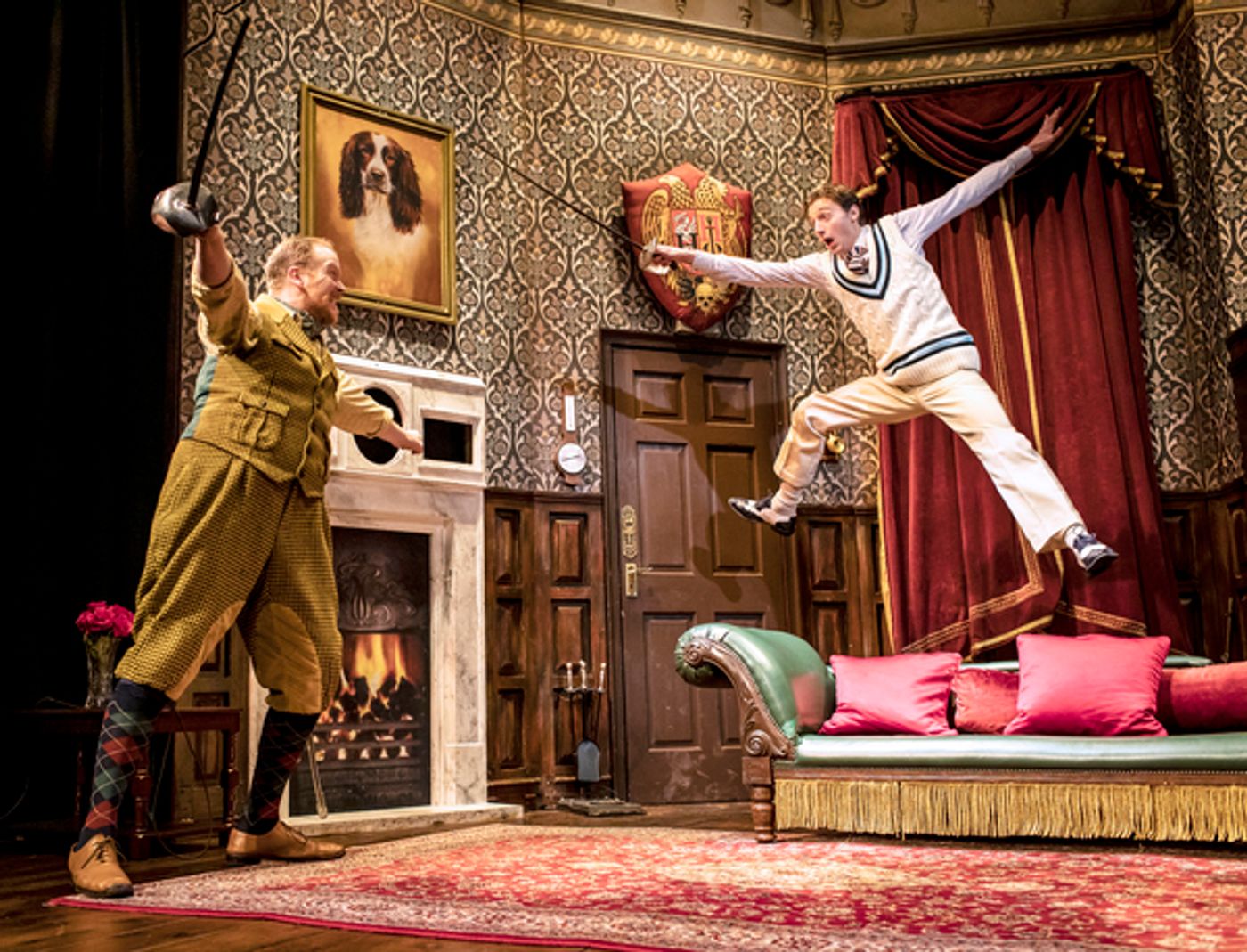Photos: Check Out New Production Images of THE PLAY THAT GOES WRONG  Image