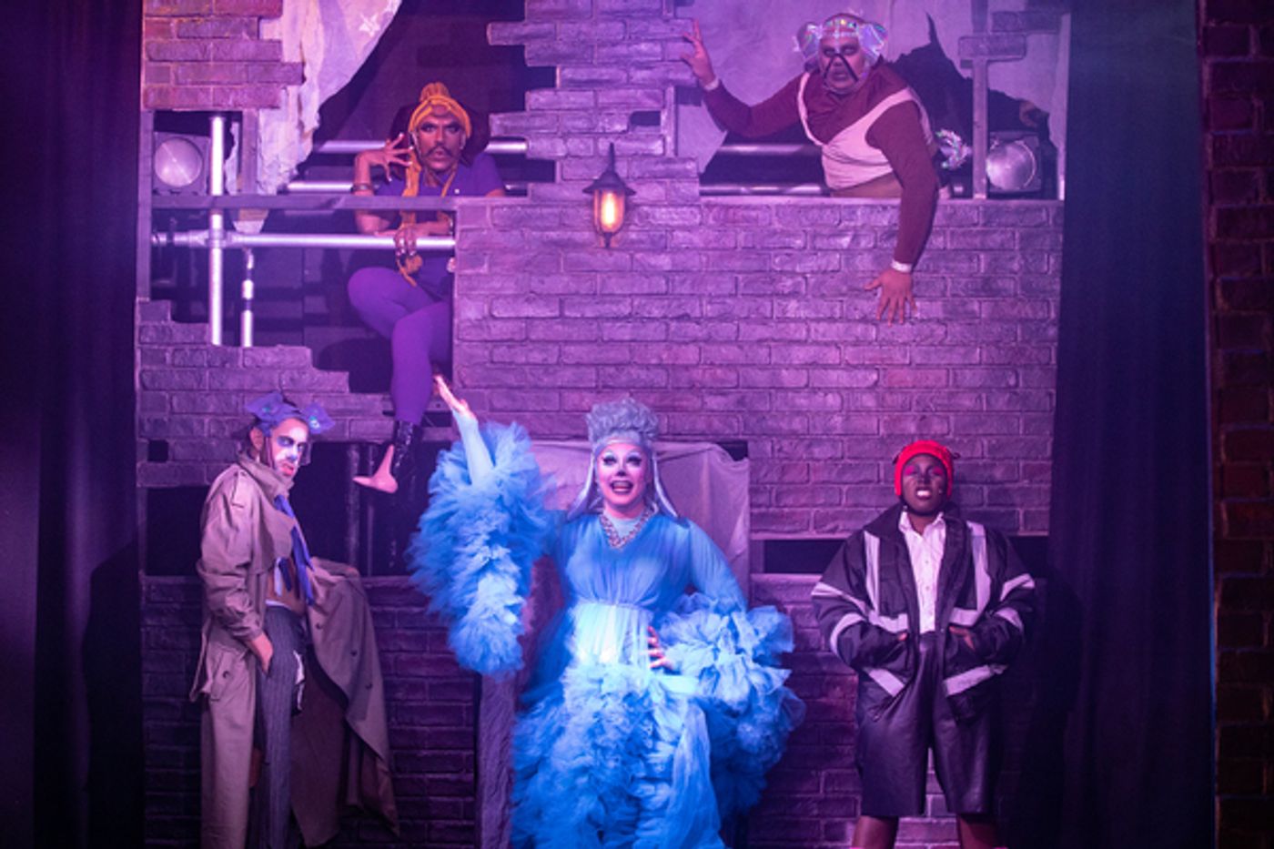 Photos: First Look at DOG SHOW at The Pleasance  Image