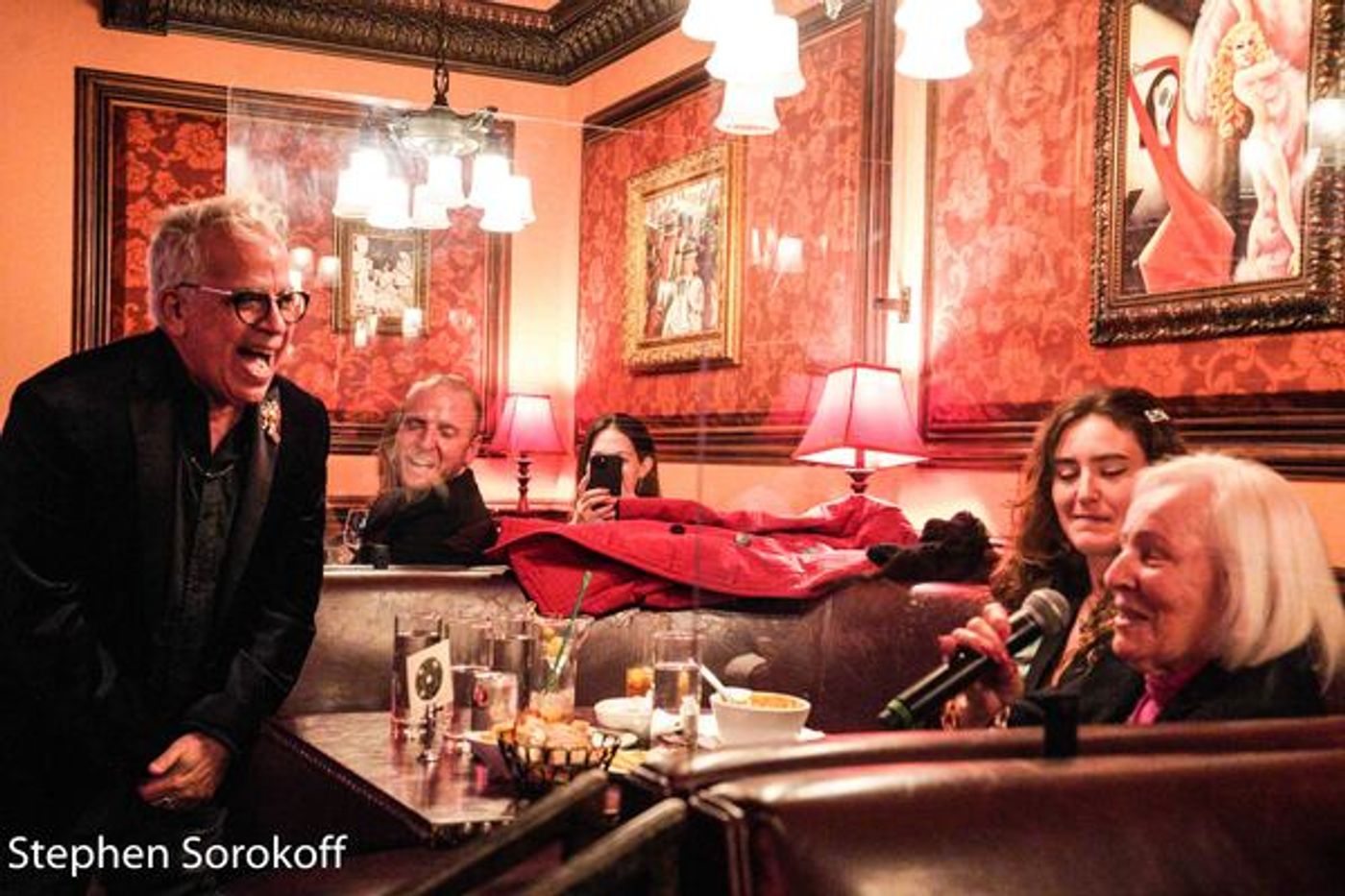 Photos: Real Housewives' Luann De Lesseps Brings A VERY COUNTESS CHRISTMAS to Feinstein's/54 Below  Image