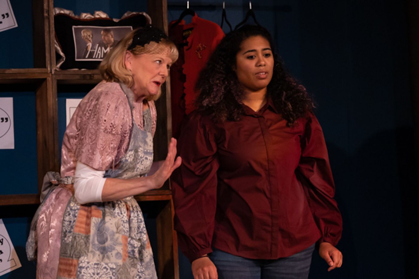 Photos: First look at Curtain Players' WOMEN PLAYING HAMLET Photos: First look at Curtain Players' WOMEN PLAYING HAMLET Image