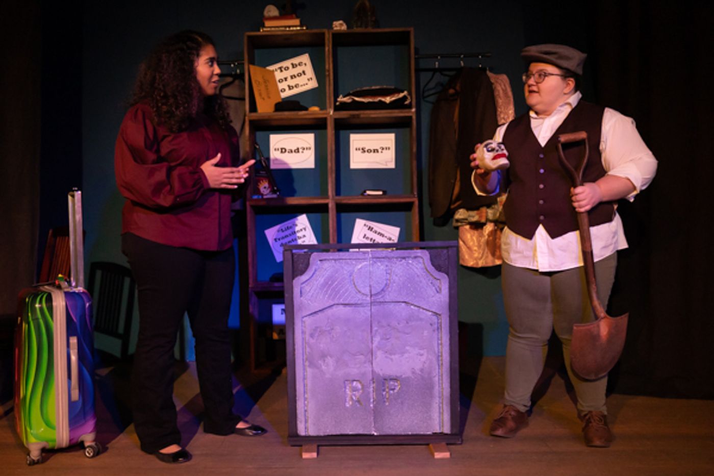 Photos: First look at Curtain Players' WOMEN PLAYING HAMLET Photos: First look at Curtain Players' WOMEN PLAYING HAMLET Image